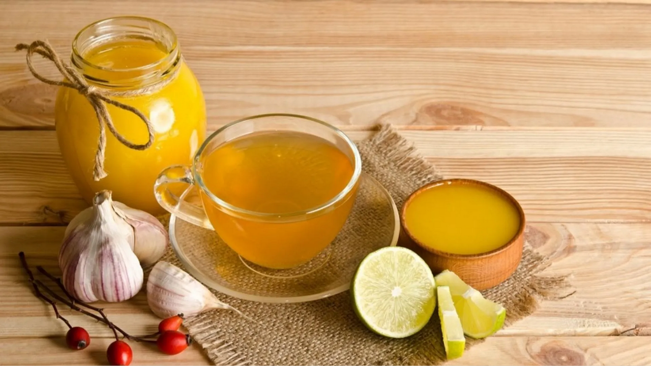 ¿Qué beneficios tiene el té de ajo? Así puedes prepararlo