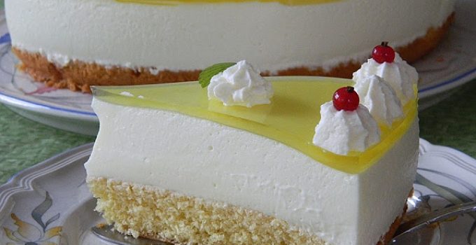 Einfache Zitronen – Joghurt – Torte Einfache Zitronen – Joghurt – Torte