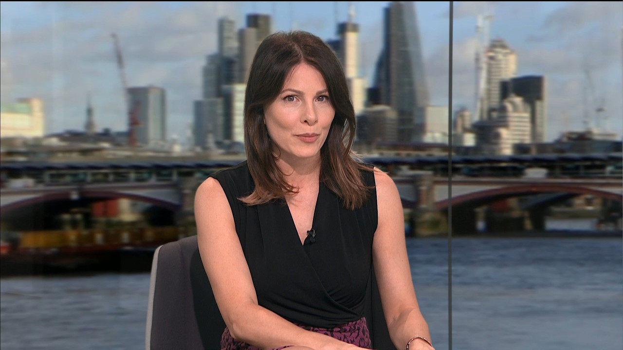 ITV News London_20210715_18001830.ts_snapshot_17.27.535