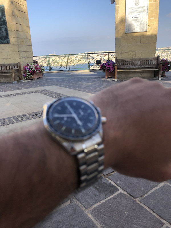 001FE7A0-C107-434E-851C-5F4D17D34C84