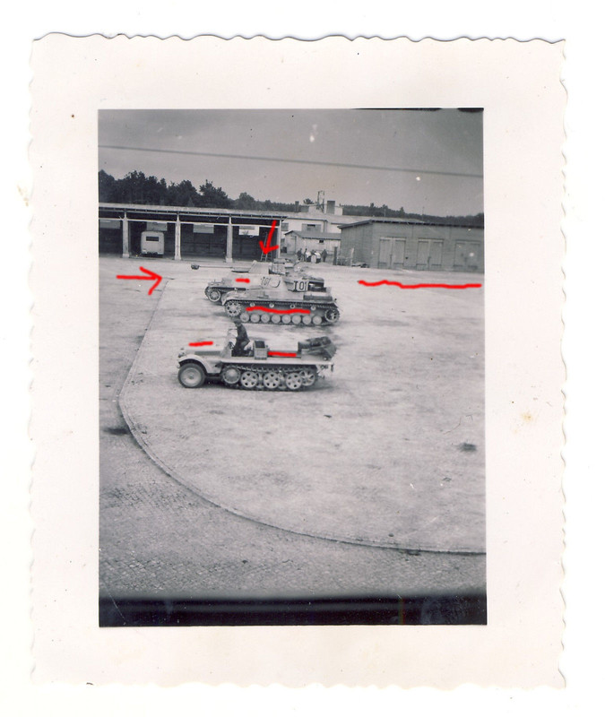 Foto dt. Panzer Kaserne Panzerjäger Tank Halbkette Technik KFZ