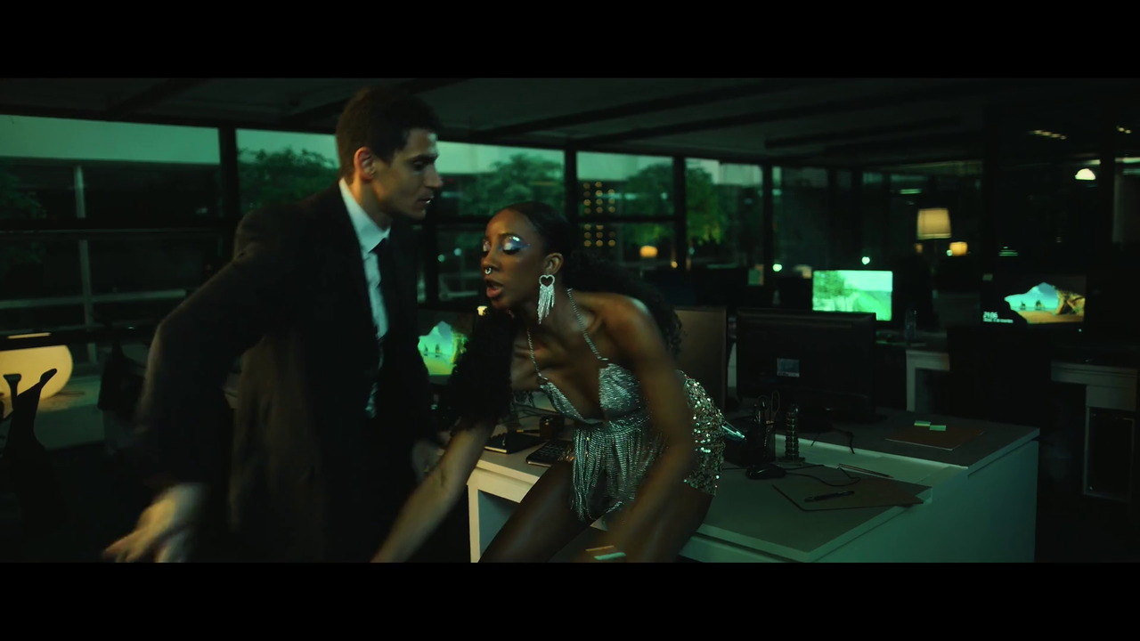 vlcsnap-2024-05-30-18h10m58s772