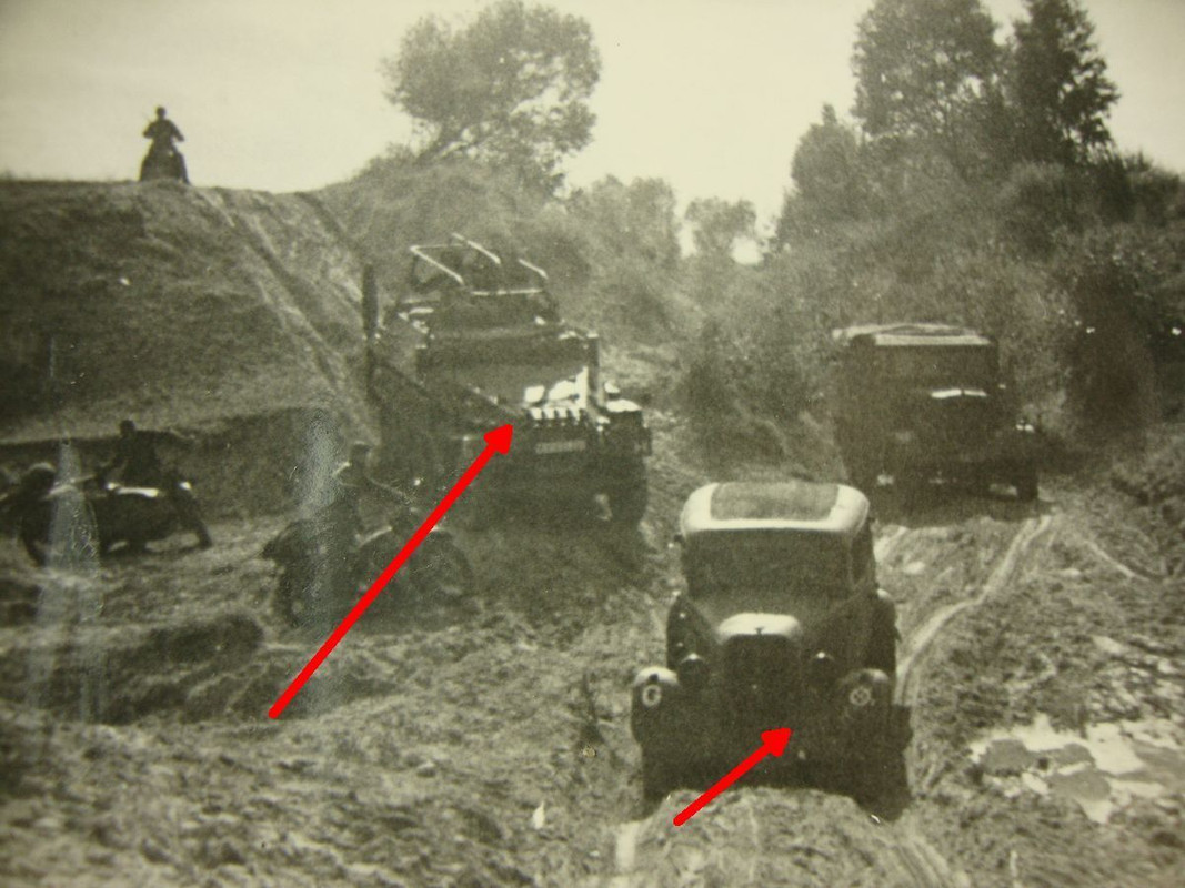 Foto Panzergrupppe G, Der Vormarsch auf russischen Straßen, Halbkette Sd.Kf.251