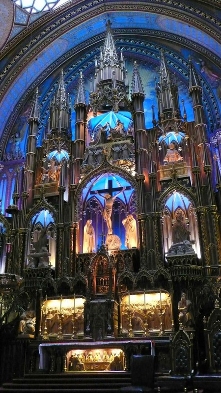 blue-notre-dame-basillica-montreal.jpg