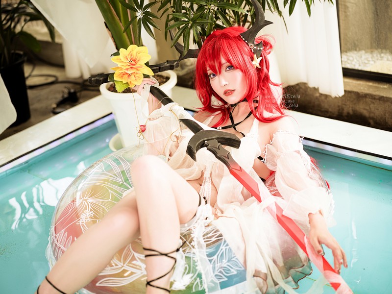 切切Celia 明日方舟 史尔特尔泳装 Surtr Cosplay 写真 27P插图6