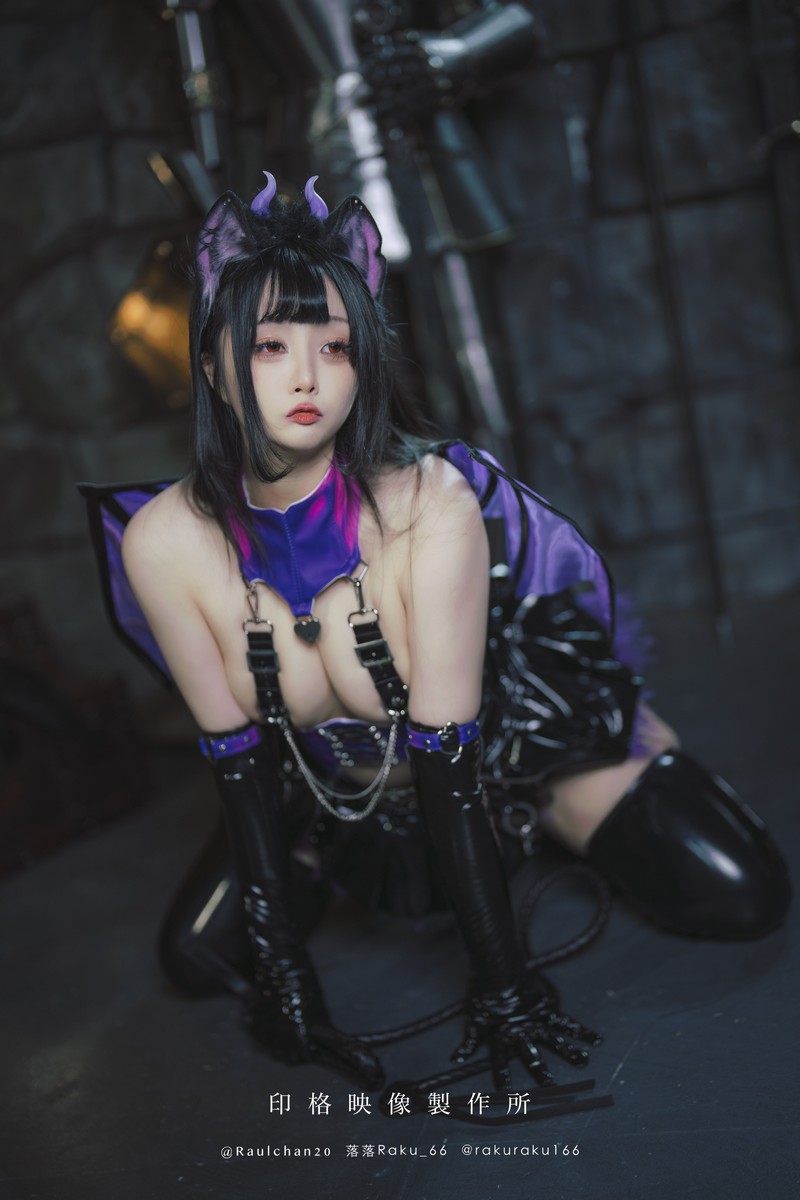 落落Raku 实习魅魔 Succubus Cosplay 写真 42P插图5