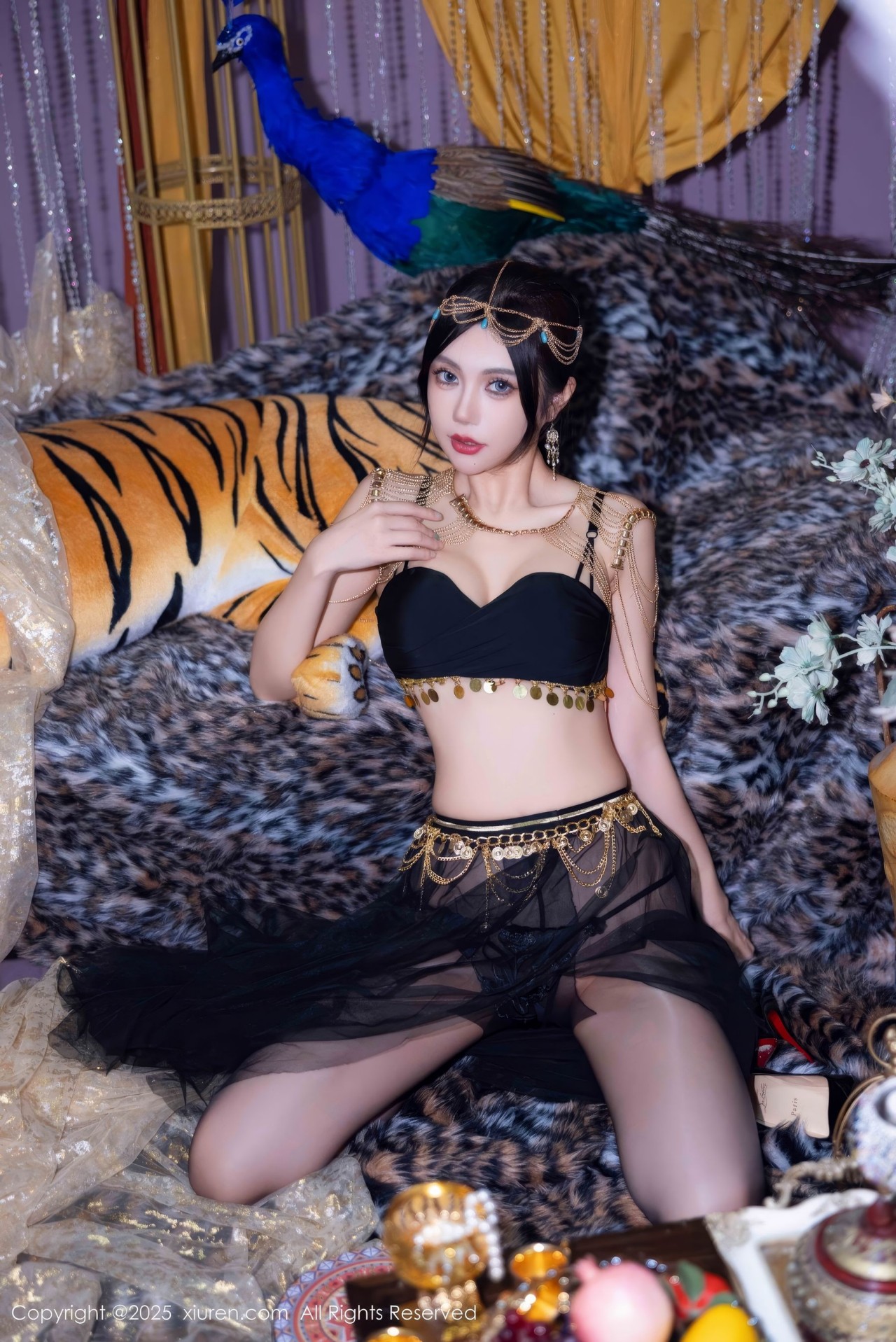 绮里嘉黑色露肩上衣图集79P，时尚造型与舞台感的华丽碰撞插图