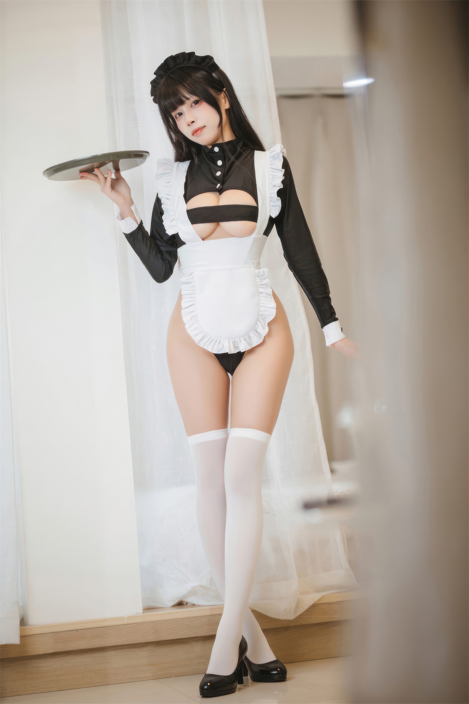 三無人型套图：高叉女仆 COS 性感写真合集（42P／289.3M）插图1