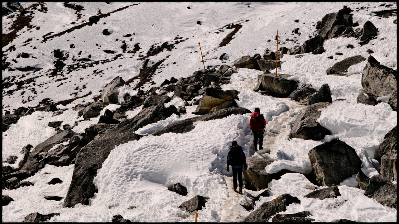 Día 18. Dzongla a Dragnag : Cho La - Everest Three Passes Trek: tres pasos, tres cimas, tres campos base (13)