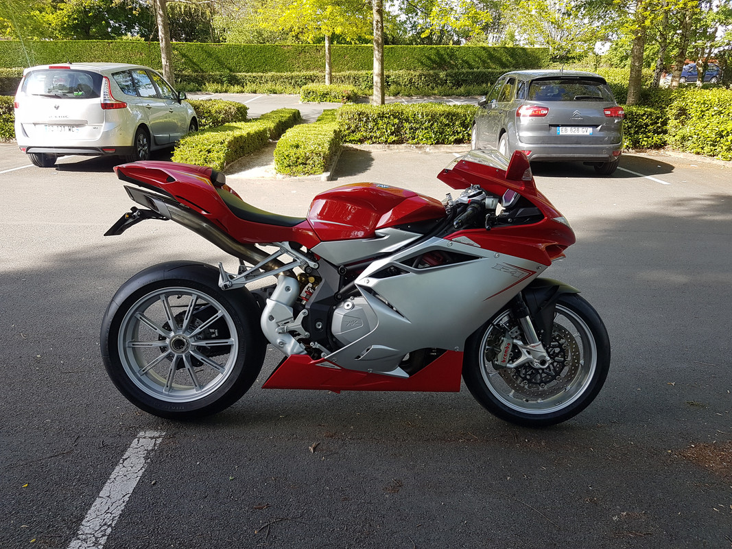 C7A73451-A968-49AF-AAA5-12B865EEF497