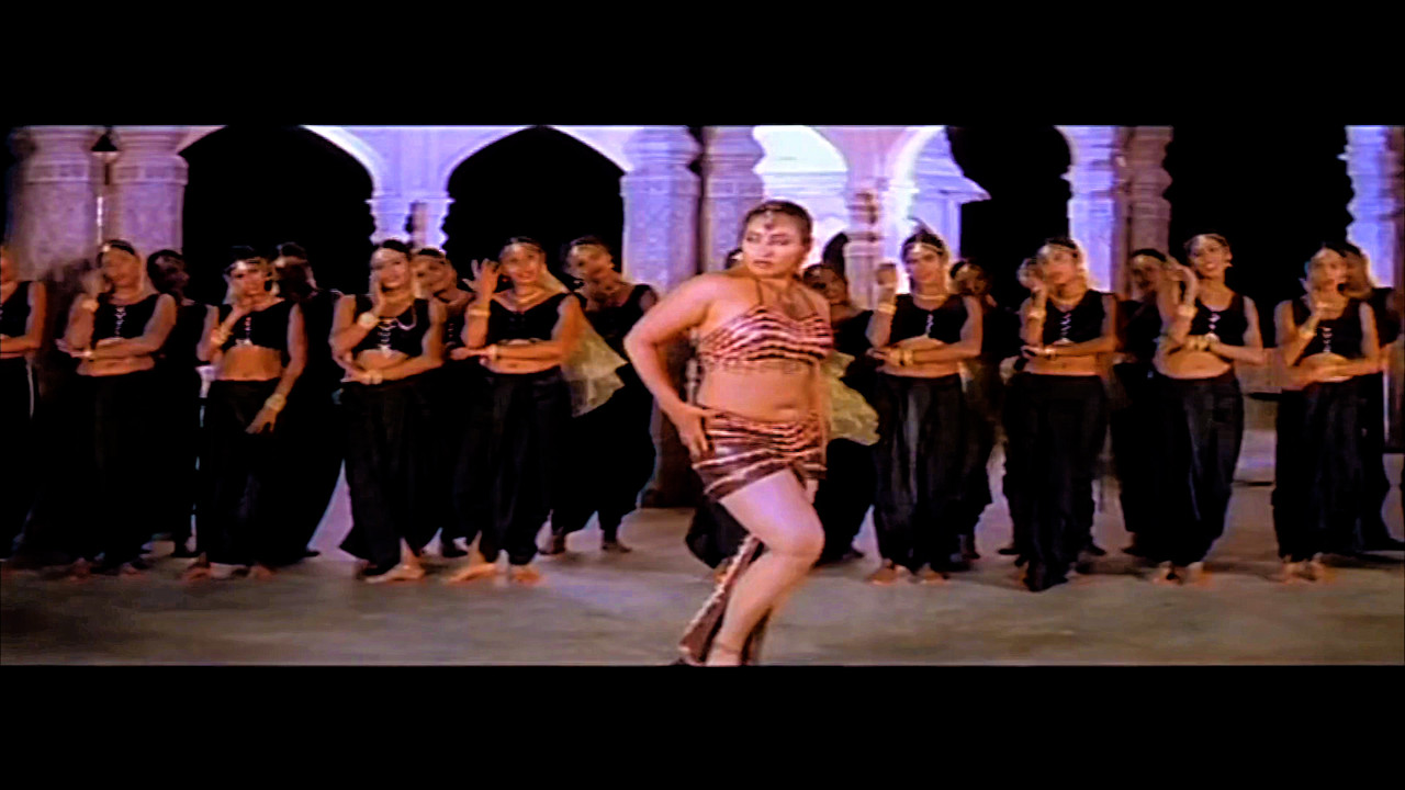 Busty meaty mumtaj hottest navel song .00_01_39_22.Still022