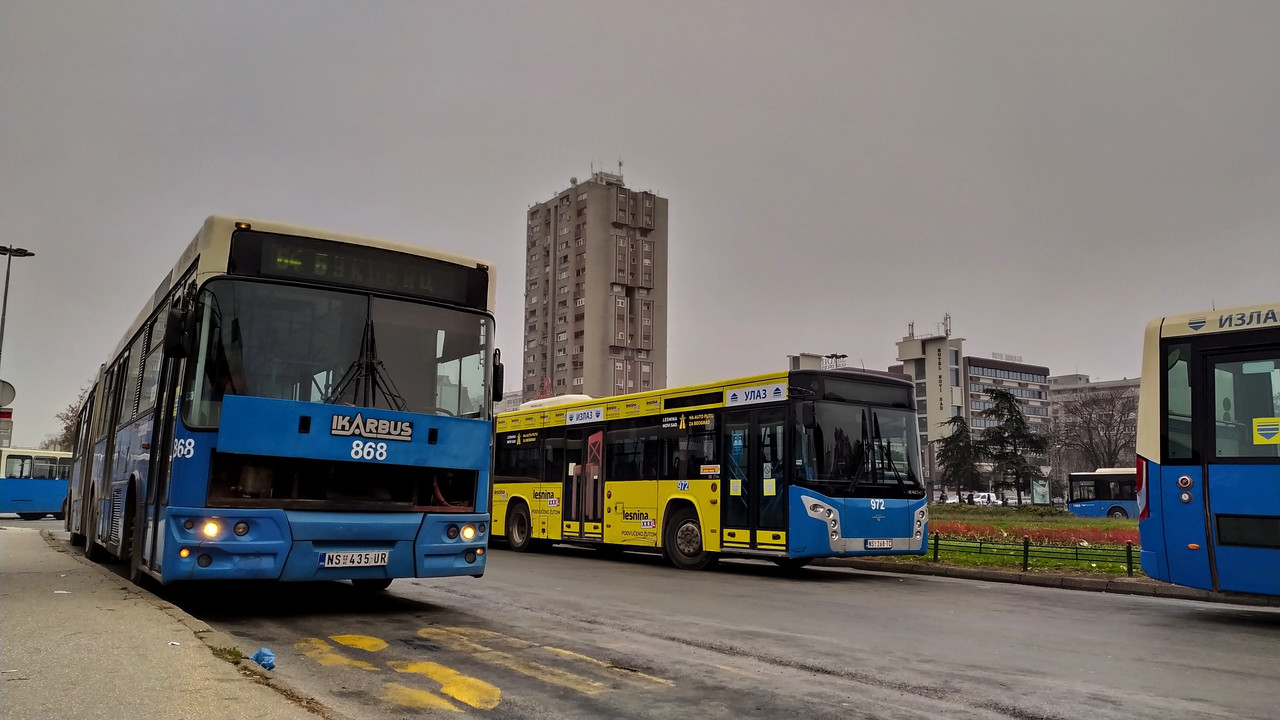 Ikarbus Ik-201 (2005) #868 i Ikarbus Ik-218N (2016) #972 (1)