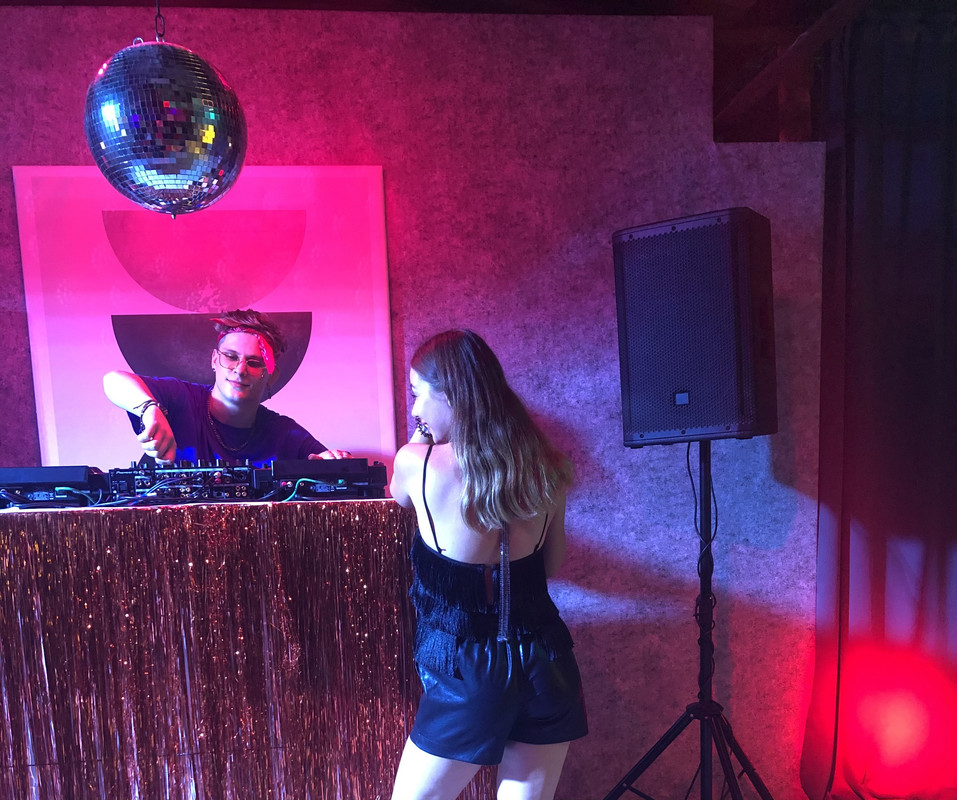 21FD931C-3ED1-4535-9026-93C6C13728E7