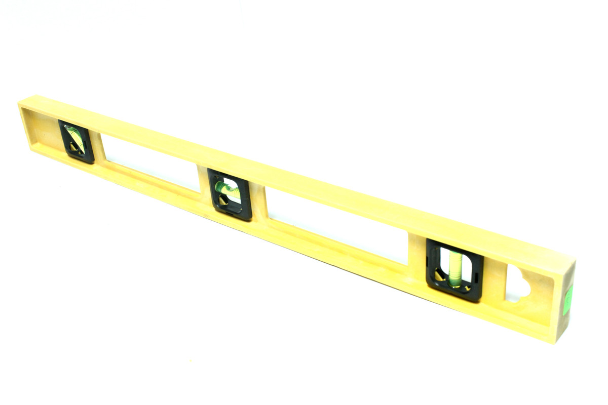 NIVEL DE PLASTICO DE 24" KAMASA