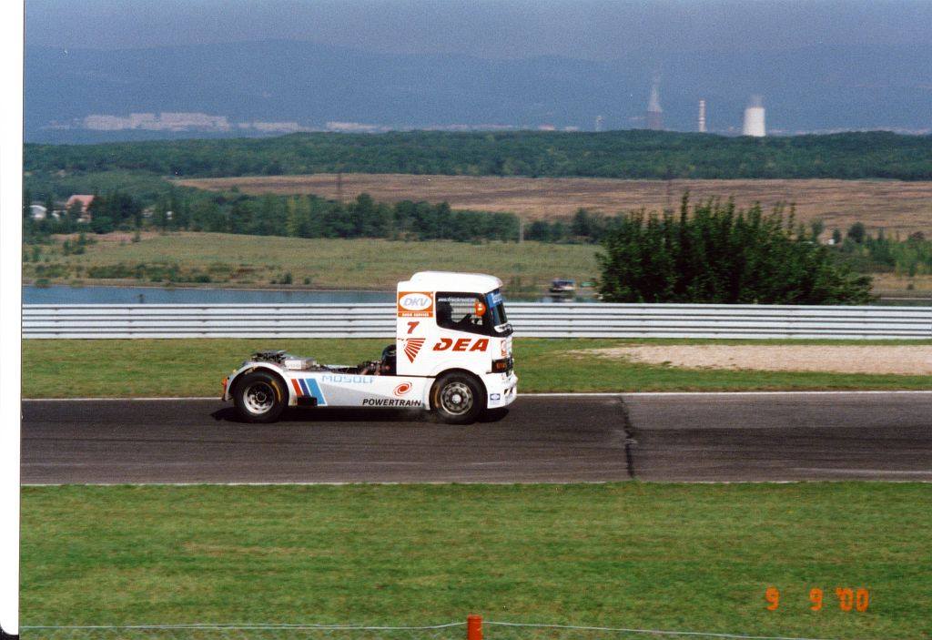 1912199_844295542263242_1852316188_o