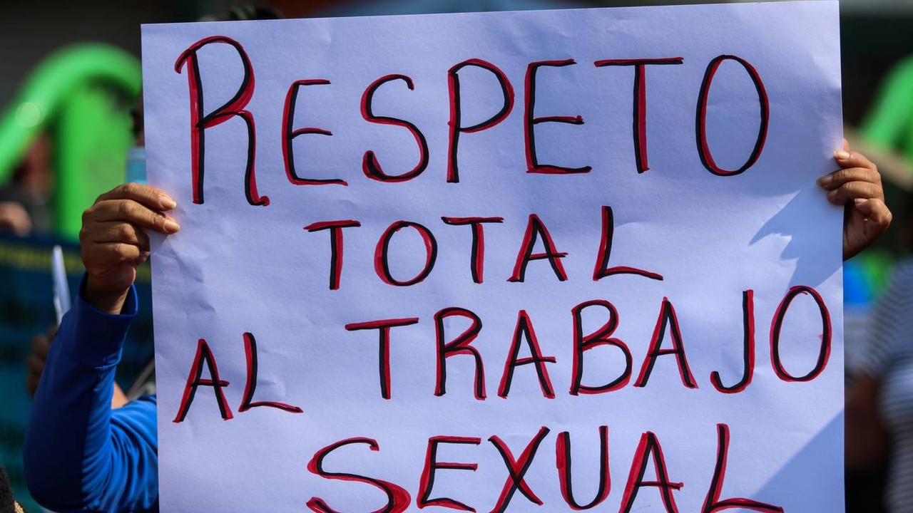 Trabajo sexual será regulado en México tras iniciativa de diputada trans