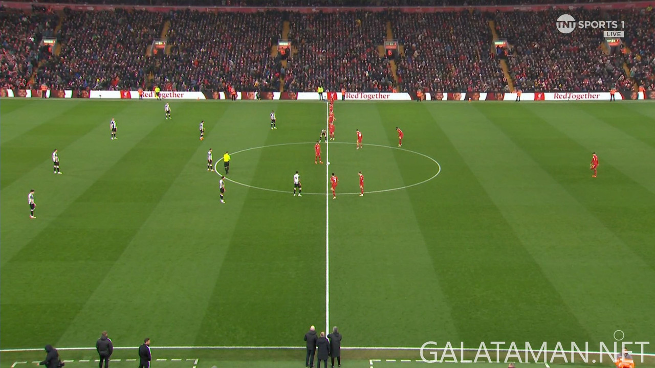 [Image: 20250226-LIV-NEW-EPL-0-1080-mkv-snapshot...13-947.jpg]