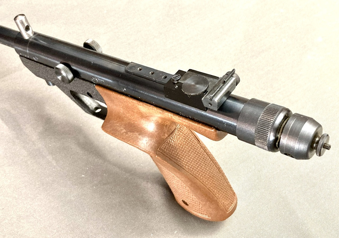 9383B494-B92A-4ACF-B190-32B2F8FA8F48