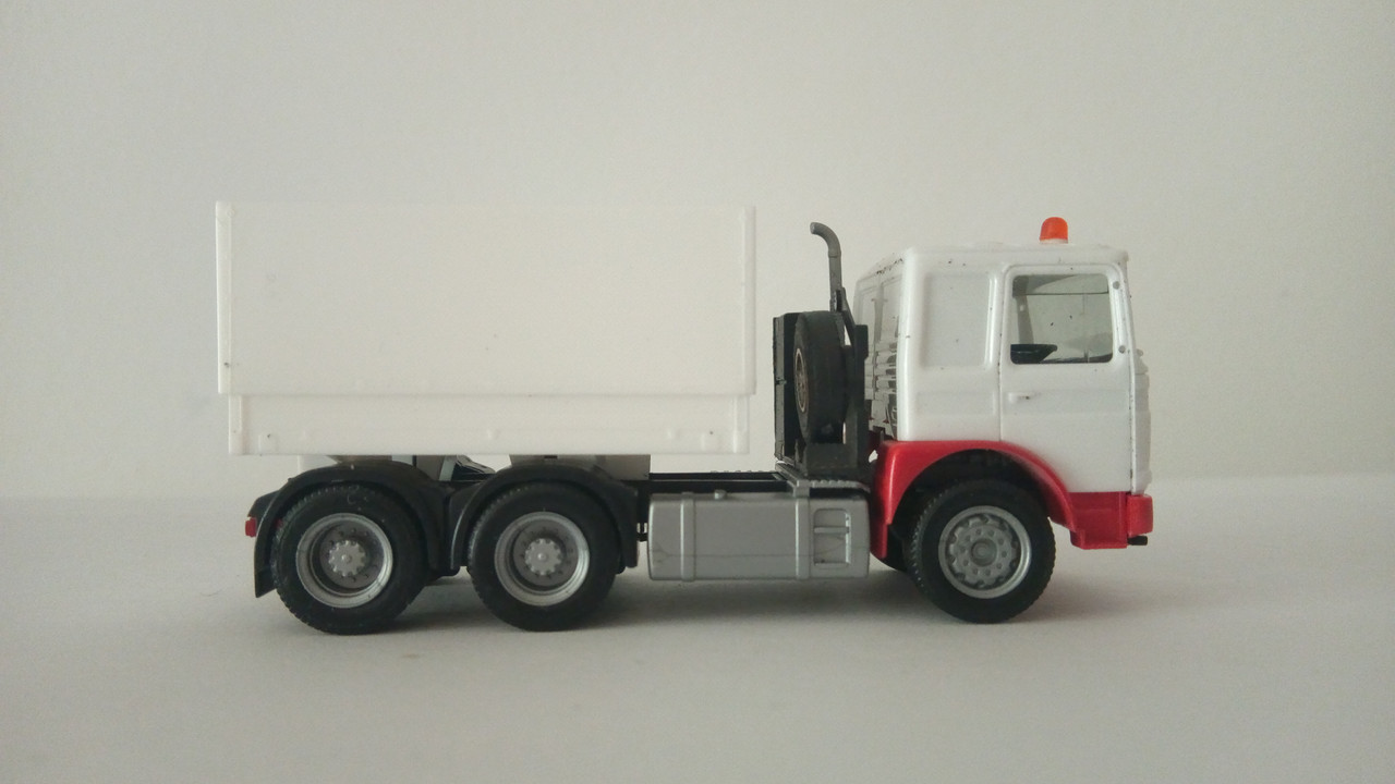 Mache (9246)
