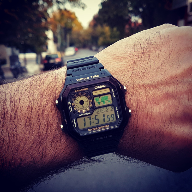 Casio World Time AE1200WH (1)