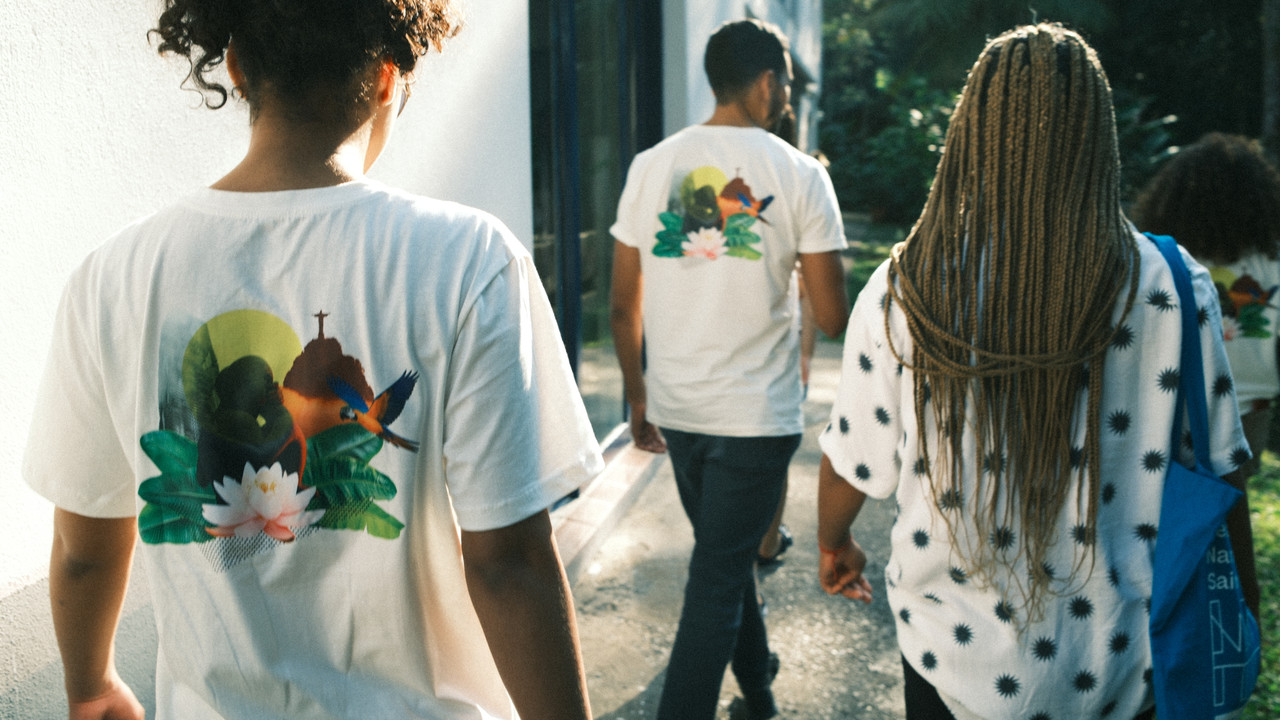 Community gathering at Metta Tropical