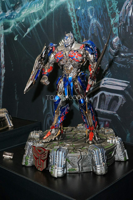 SDCC2015-Prime-1-Studio-Transformers-002