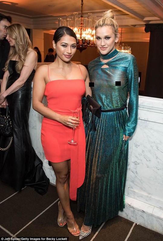 4CA255FC00000578-5773397-image-a-60_1527288146656