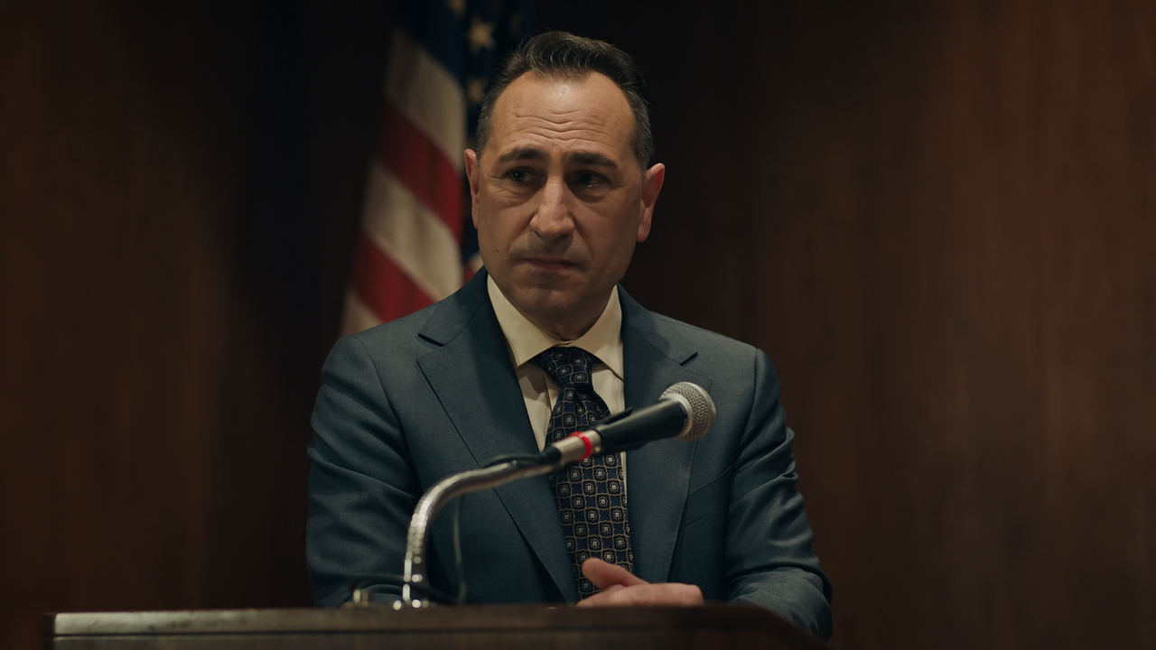Billions.S06E02.Lyin'.Eyes.1080p.10bit.AMZN.WEB-DL.DDP5.1.HEVC-Vyndros.mkv_snapshot_09.48_[2022.01.3