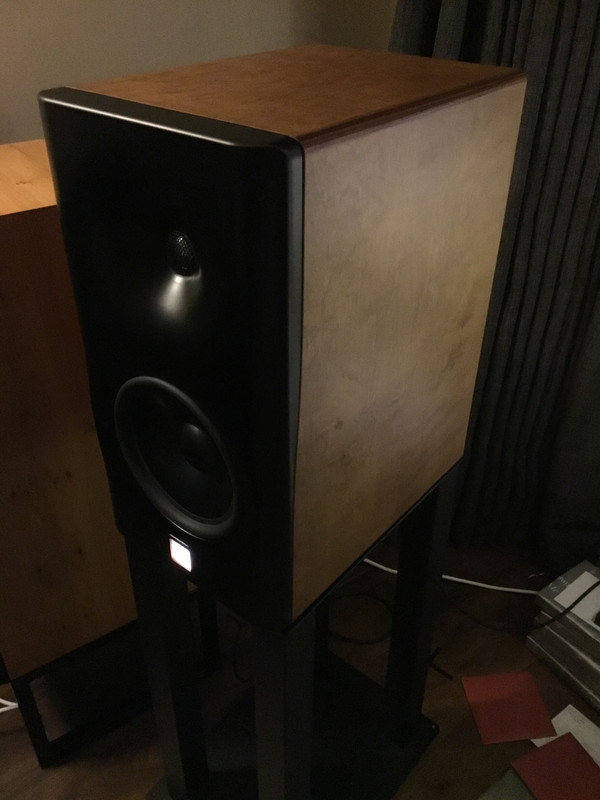 61A8E5E2-6FF8-4491-B0BE-56B2451FBECF