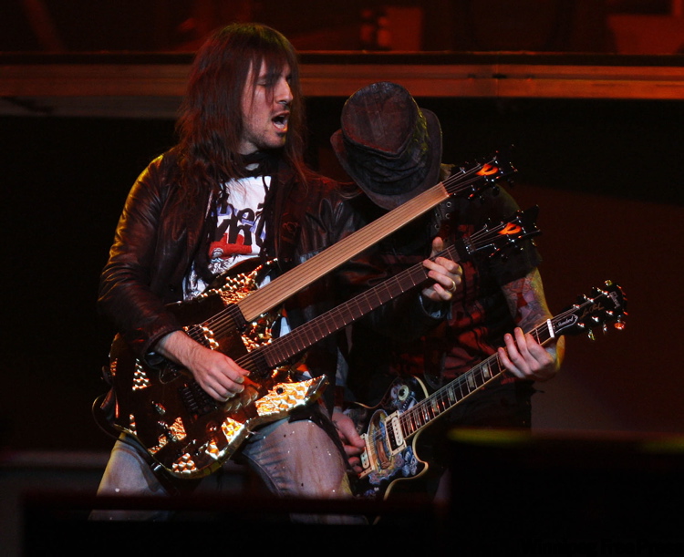 ron-dj-ashba02.jpg