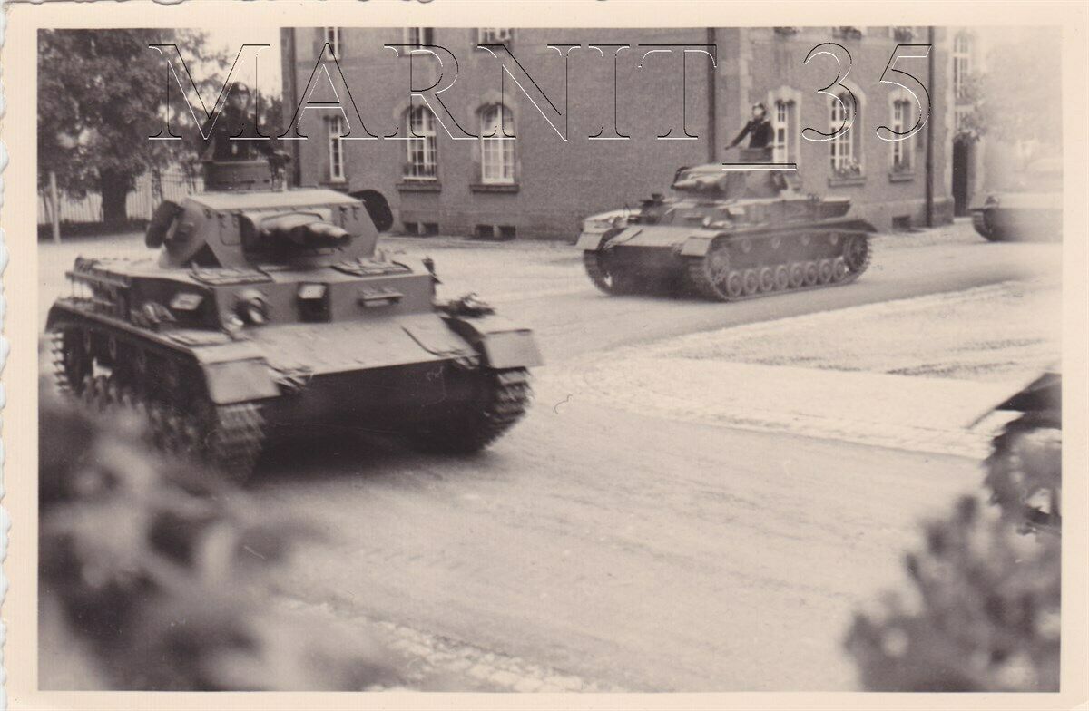 Panzer 4 P IV auf dem Kasernenhof frühes Modell