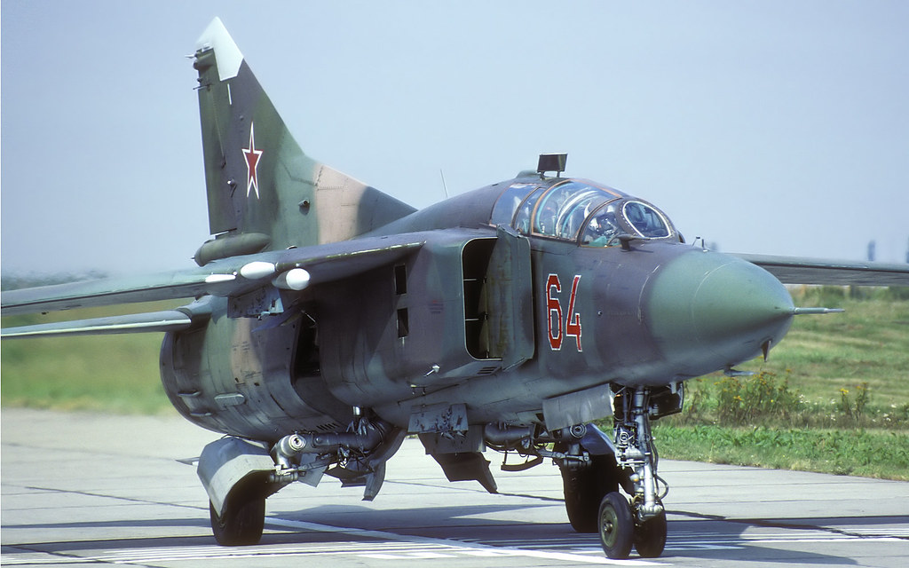 296 IAP Mig-23UB 64 Red_19005094 (7)