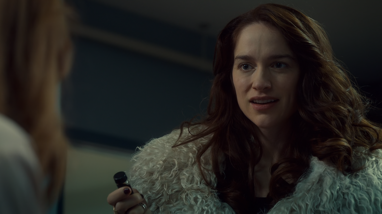 Wynonna.Earp.S02E10.I.See.a.Darkness.1080p.10bit.BluRay.AAC5.1.HEVC-Vyndros.mkv_snapshot_38.33_[2020