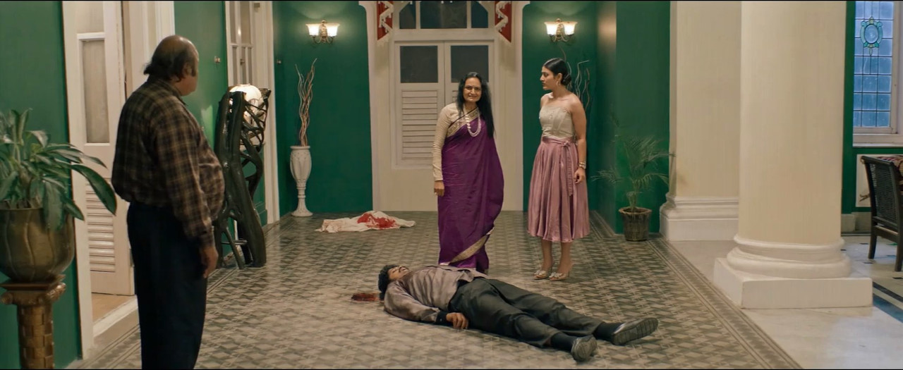 Bloody Beggar 2024 WebRip [Malayalam + Kannada] 480p, 720p ESub Screenshot