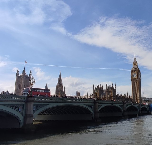 A Londres el fin de semana - Blogs de Reino Unido - Al sol londinense, noria, paseo en barco etc (11)