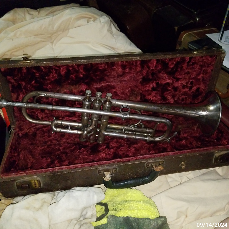 King 1919 Master Model Trumpet SN 34865 after cleaning (3)