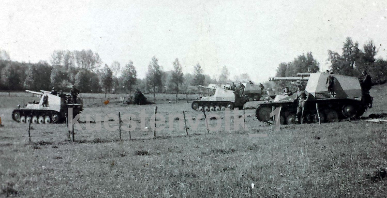 Panzer Wespe SdKfz Kennung KWK 10,5cm Angriff 2WK Tank Staffelze