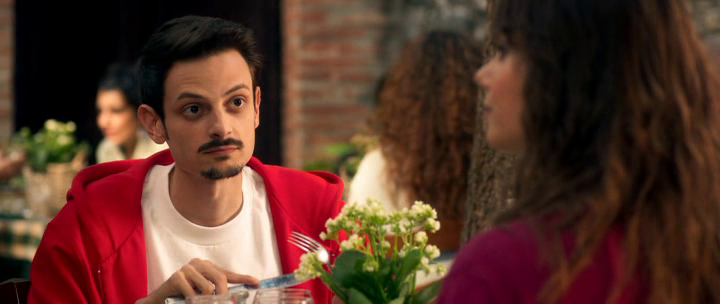 vlcsnap-2018-05-05-22h13m19s303