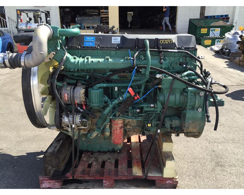 https://i.postimg.cc/wMRBf4R7/Engines-Volvo-D13-6254682.jpg