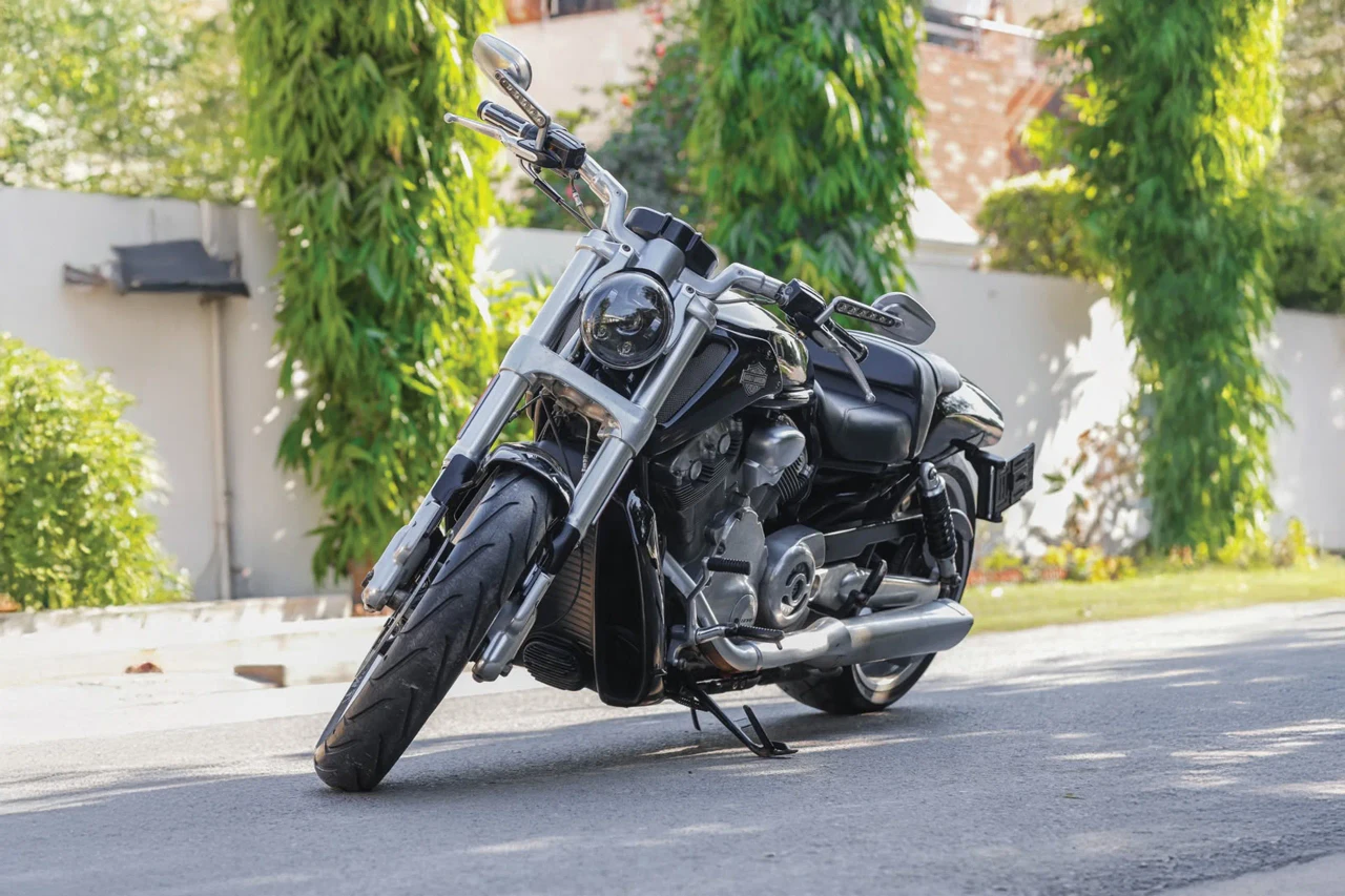 Harley-Davidson V-Rod tyre fitment context
