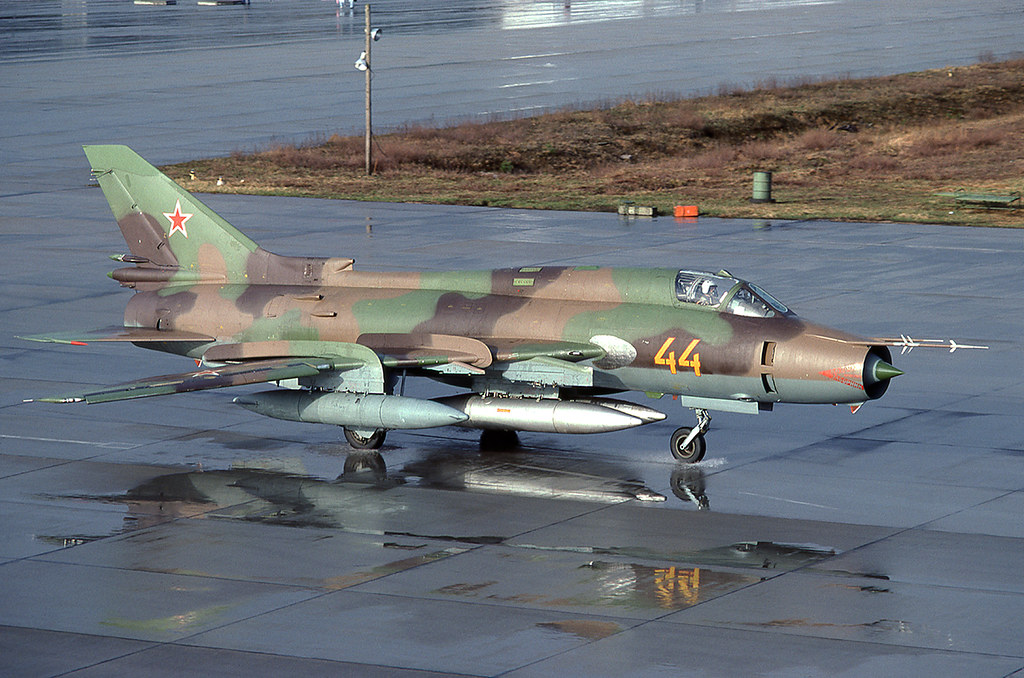 20 GvAPIB Su-17M4 44 yellow_15205 [Gross-Dölln 4.94]