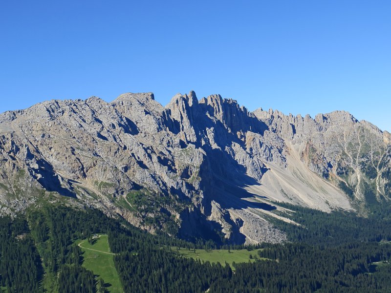 https://i.postimg.cc/wMT1LhJ0/016-IMG-3075.jpg