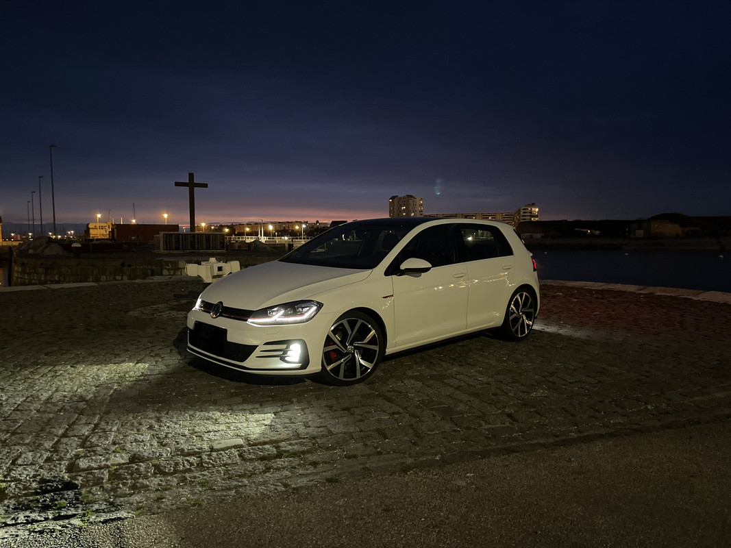 86EF8462-16F8-47DB-A187-8559A161D193