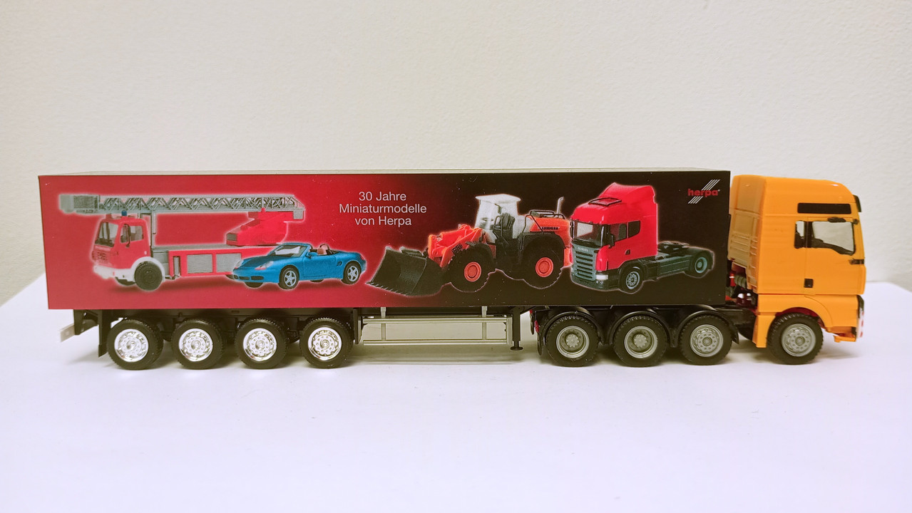 Mach (3715)