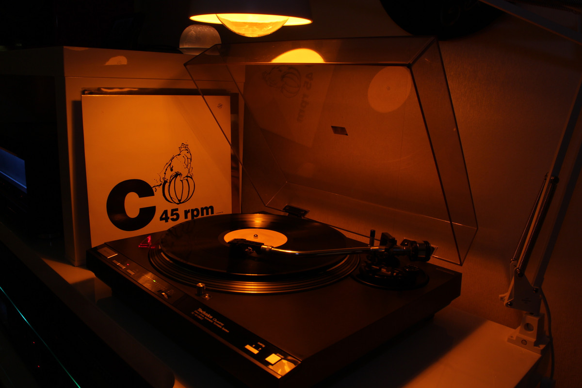 [Bild: Technics-SL1610-MK2.jpg]