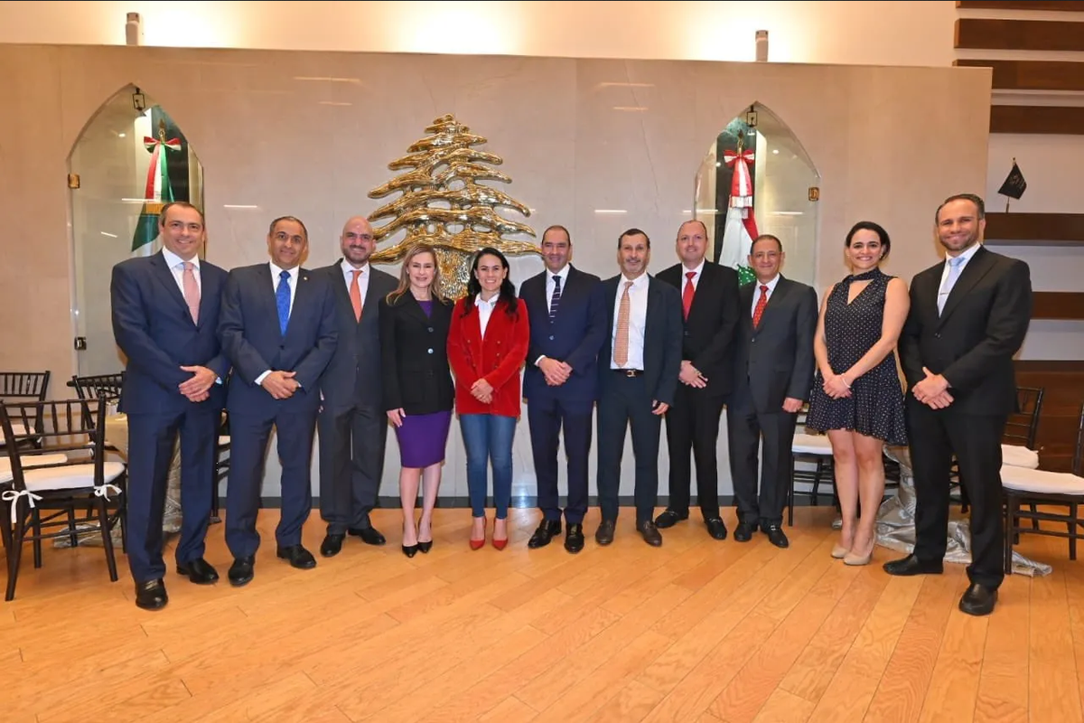 Alejandra del Moral se reúne con la comunidad libanesa en México