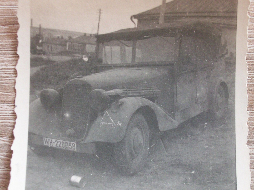 Rußland , Witebsk 1941 , Kübelwagen PKW Mercedes