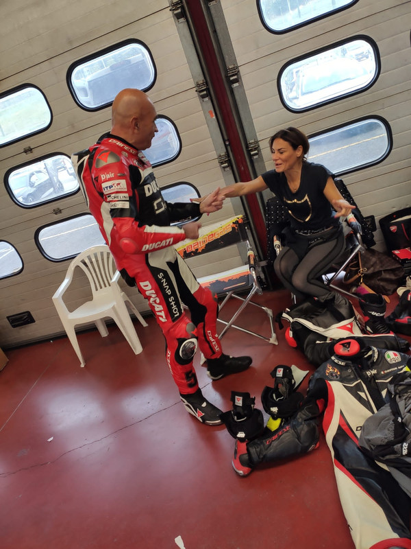 142D0DD4-C496-45F6-8891-068C3D3AB765