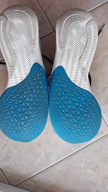 E9F0059D-CBF0-49AB-A6E0-3A05B0745271