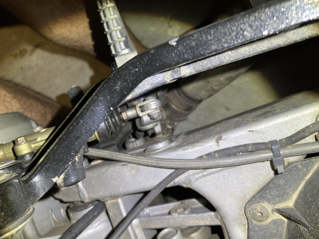 EA6CC05F-30B1-4164-B072-38A6697887D5